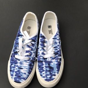 Avon Cushion Walk tie dye look boat sneaker sz 8